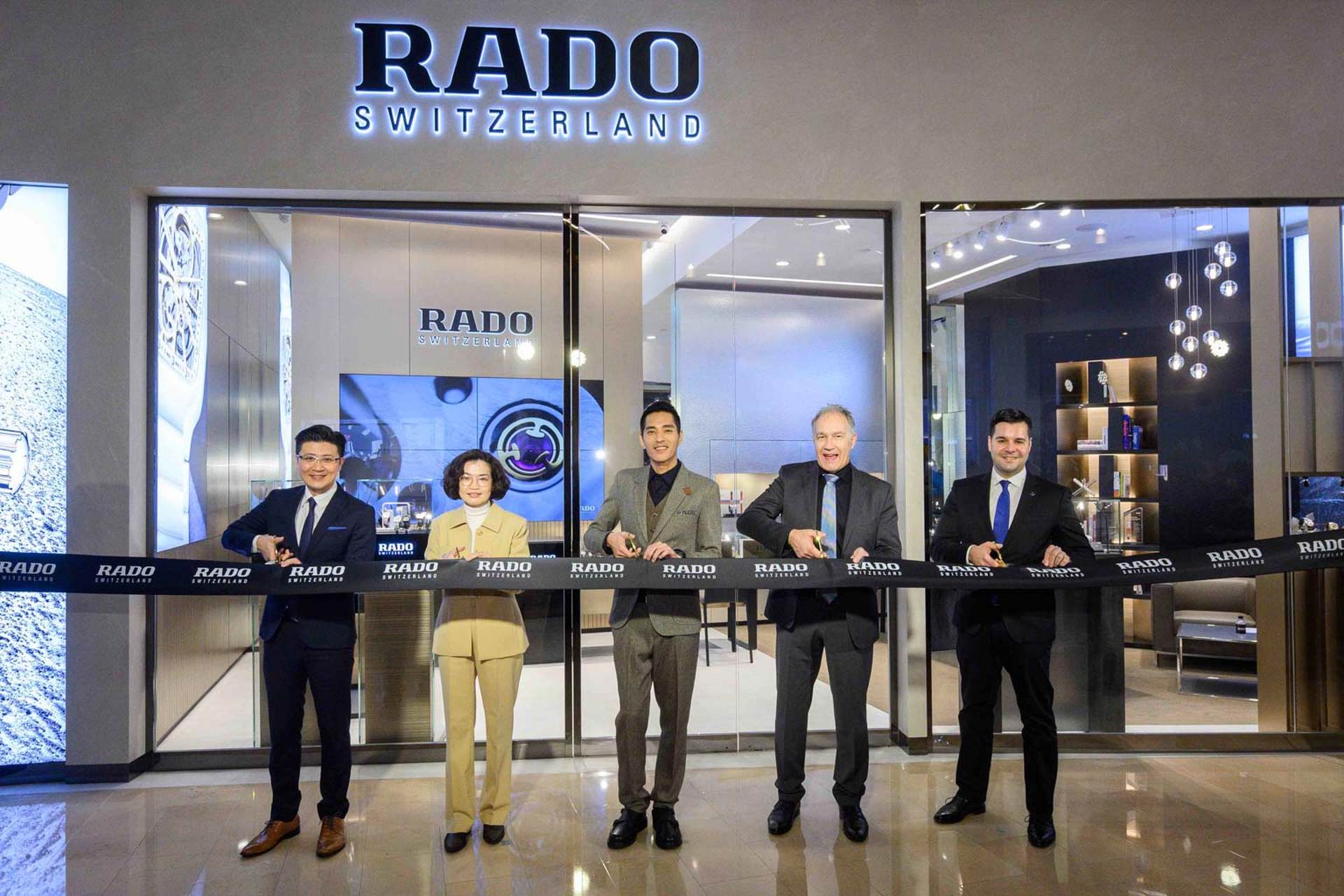 RADO雷達表全台第一家旗艦店於台北101正式開幕，品牌CEO Adrian Bosshard親臨見證