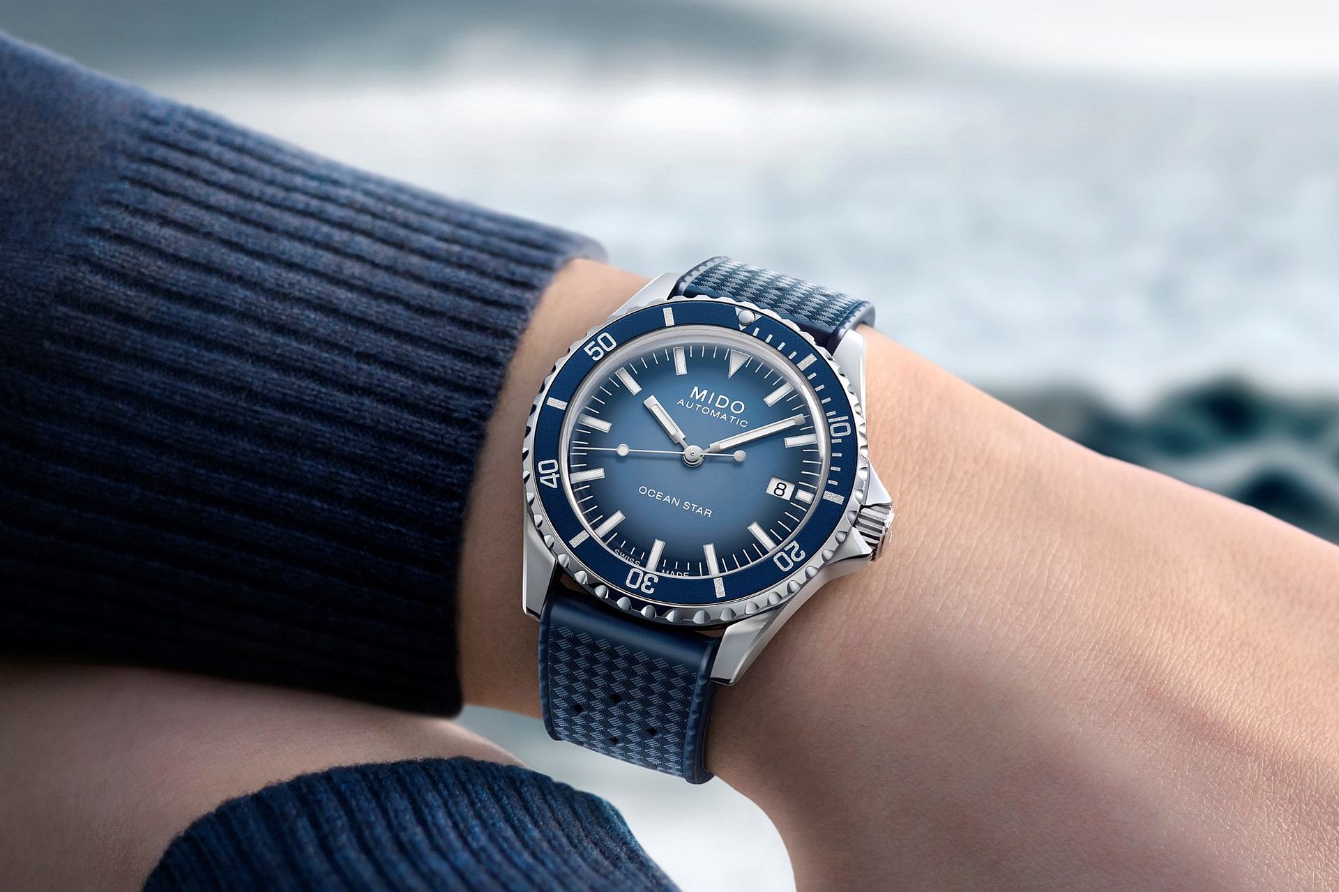 在經典復古浪潮下繼續乘風破浪：MIDO海洋之星復刻日期窗特別版腕錶