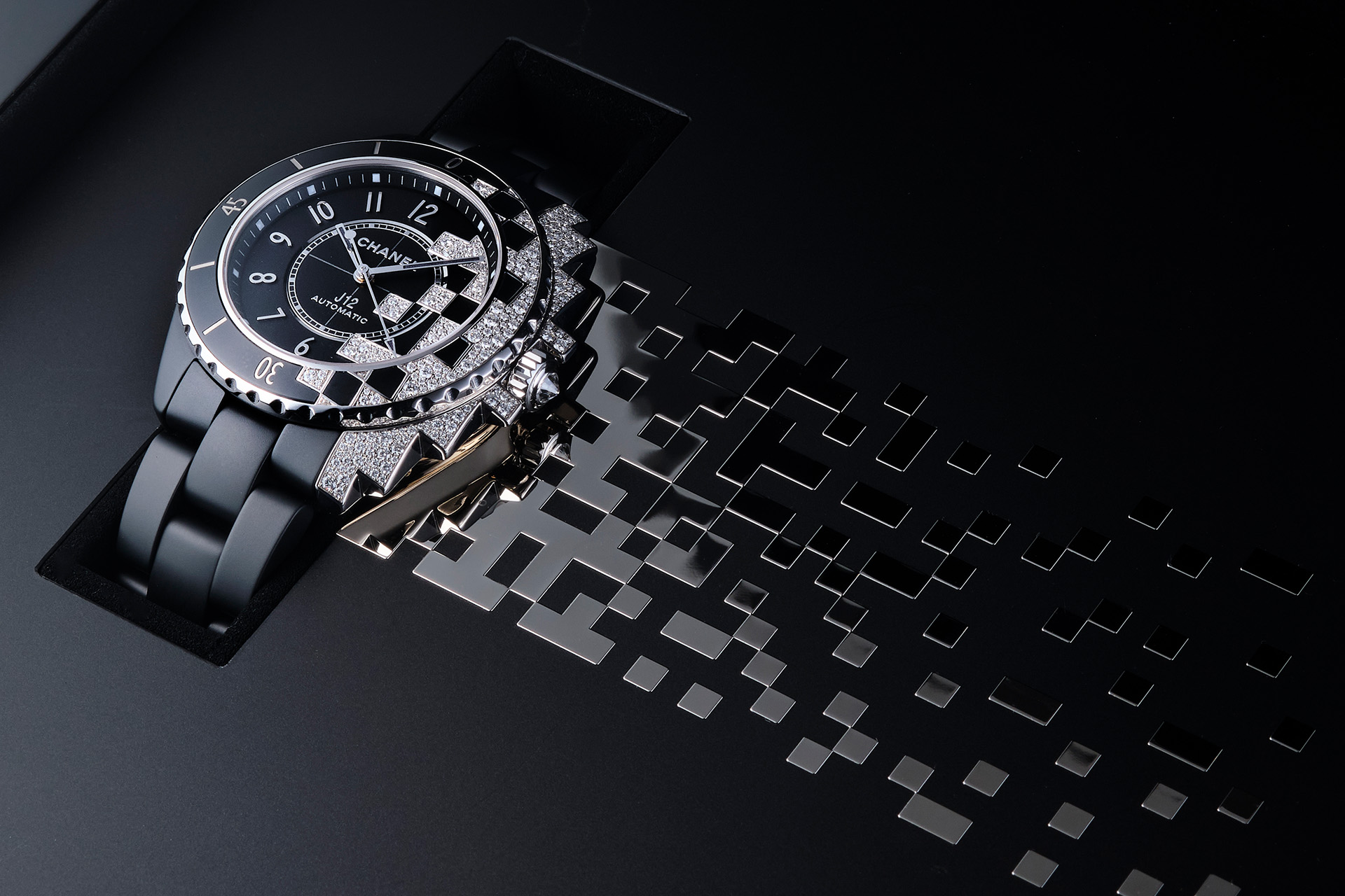 點亮星際的璀璨魅力：CHANEL Interstellar限定腕錶系列