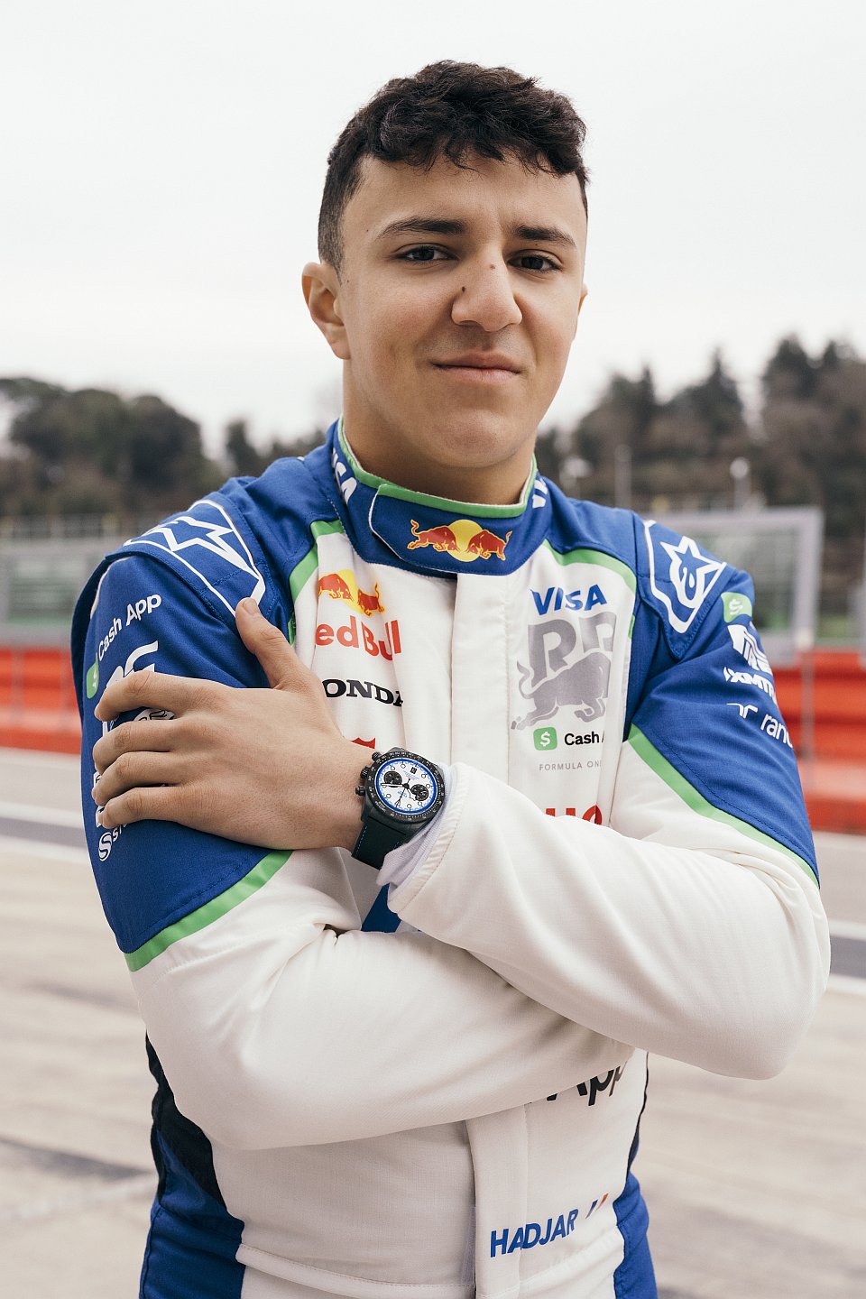  Visa Cash App Racing Bulls F1ɨDd]Isack Hadjar^Black Bay Chrono Carbon 25ÿC